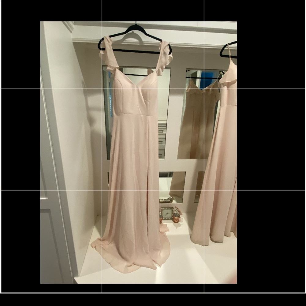 Azazie chiffon dress. Size 10. Color Rose Petal. Brand new. Never worn
